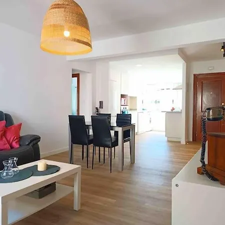 Piso Centrico Cerca De La Playa